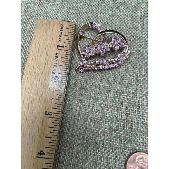 Valentines Bundle of 2 Pieces Pink Heart Broach pink Beaded Bracelet - Picture 4 of 8